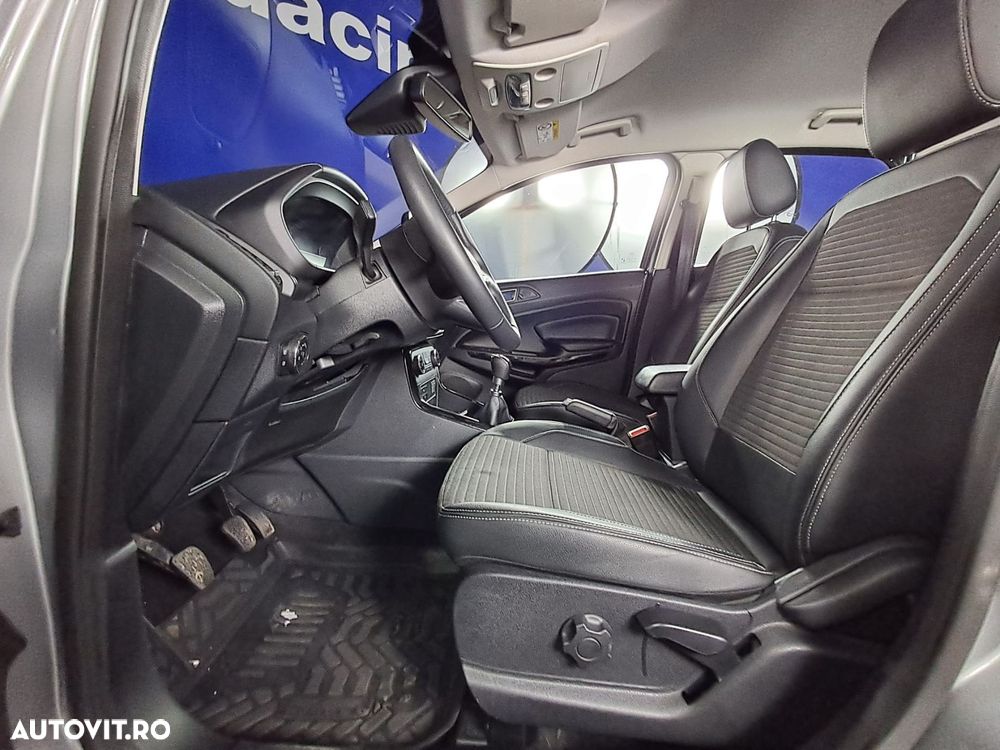 Ford EcoSport - 11