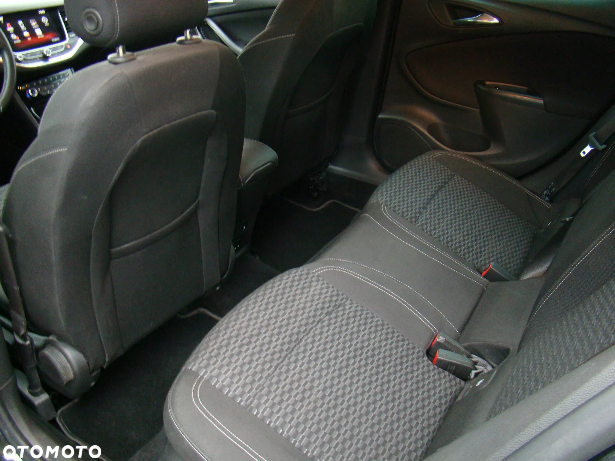 Opel Astra 1.4 Turbo Dynamic - 31