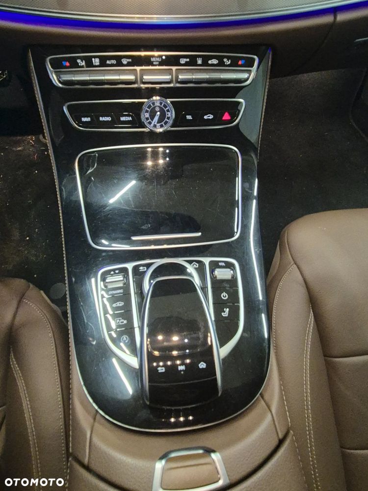 Mercedes-Benz Klasa E 350 d 4Matic 9G-TRONIC - 9