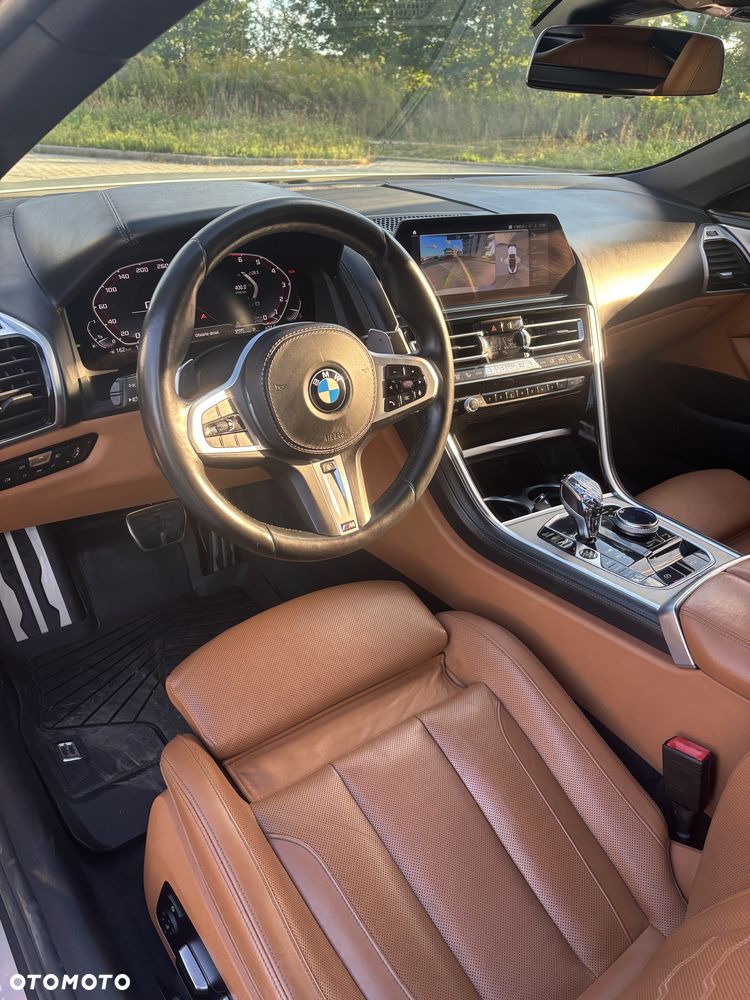 BMW Seria 8 - 7