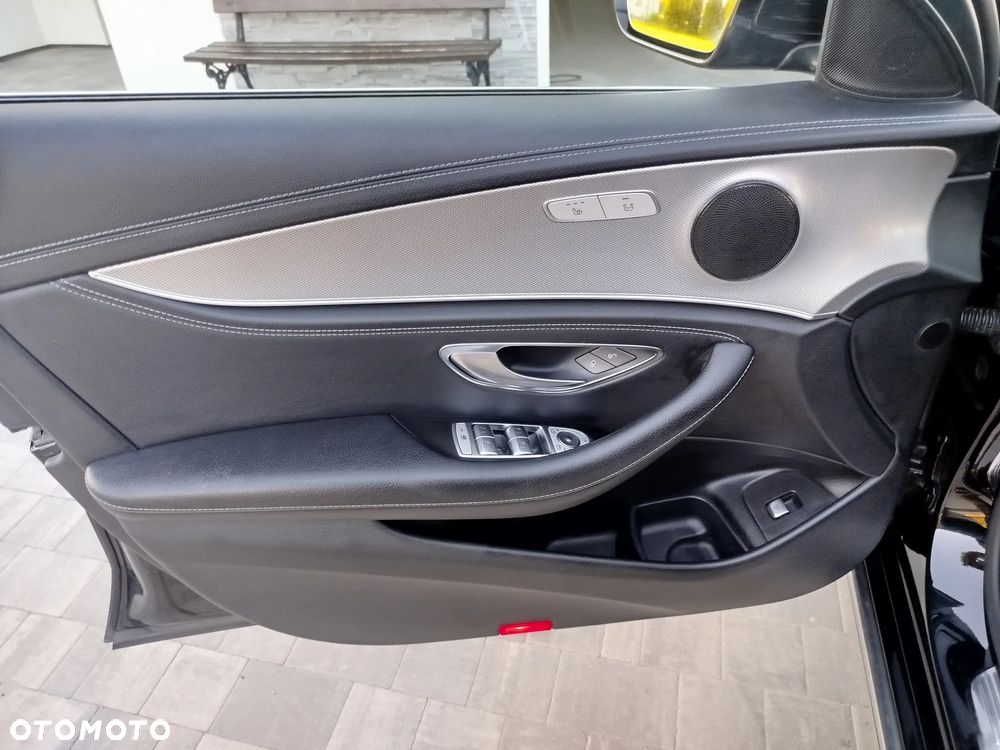 Mercedes-Benz Klasa E 220 d 4-Matic Business Edition 9G-TRONIC - 16