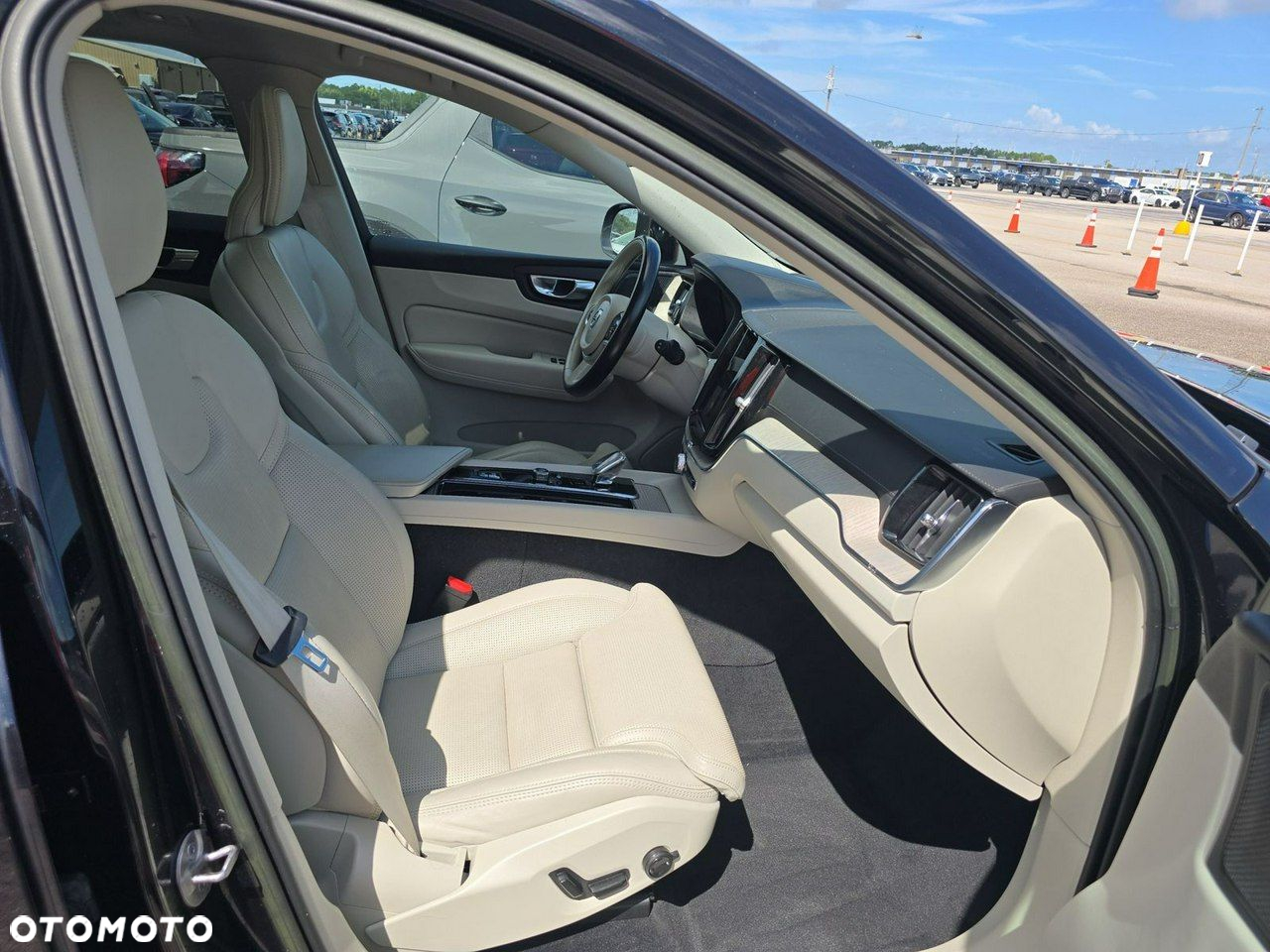 Volvo XC 60 - 16