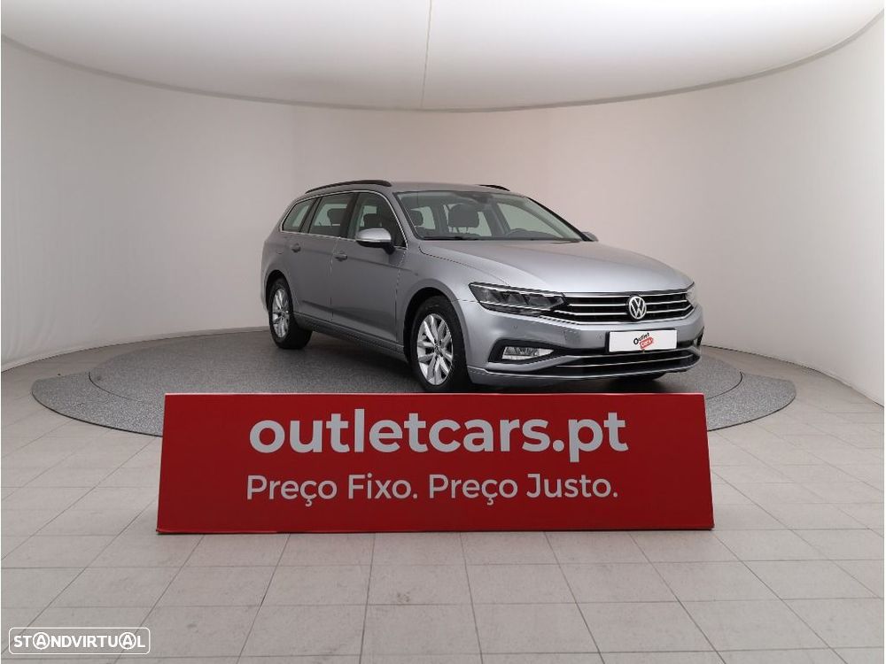 VW Passat Variant 2.0 TDi Business DSG - 12