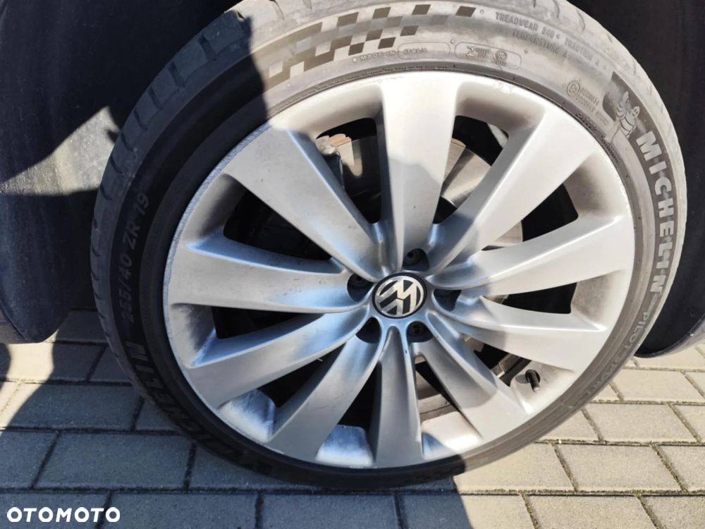 Volkswagen Phaeton - 24