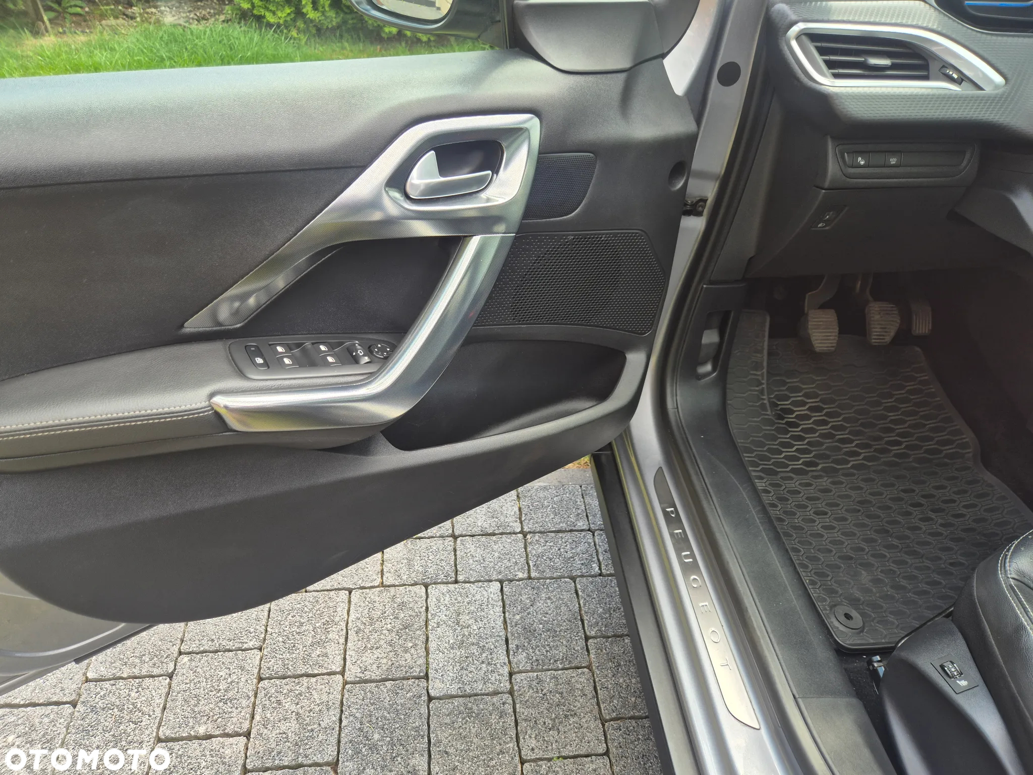 Peugeot 2008 1.6 BlueHDi Crossway S&S - 19
