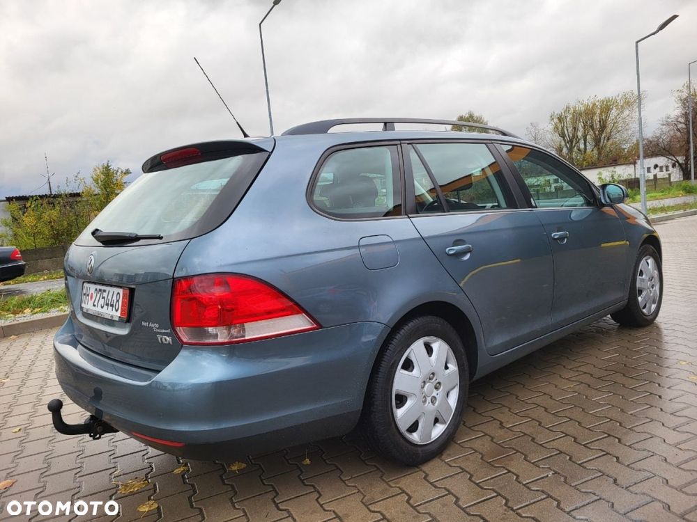 Volkswagen Golf - 11