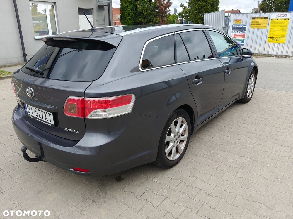 Toyota Avensis 1.8 Sol plus - 4