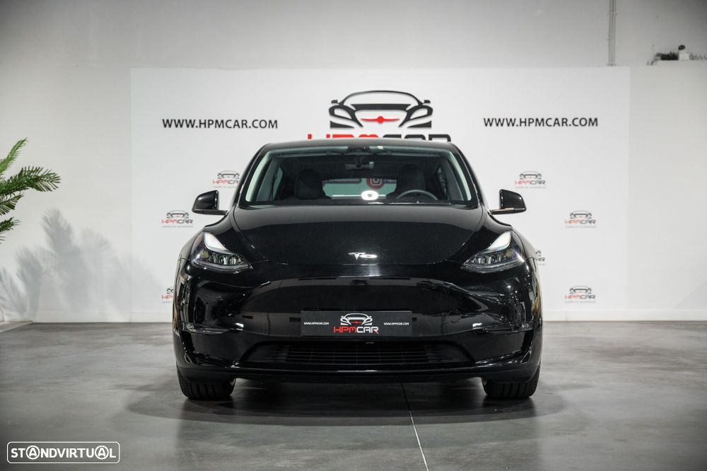 Tesla Model Y Performance Dual Motor AWD - 9