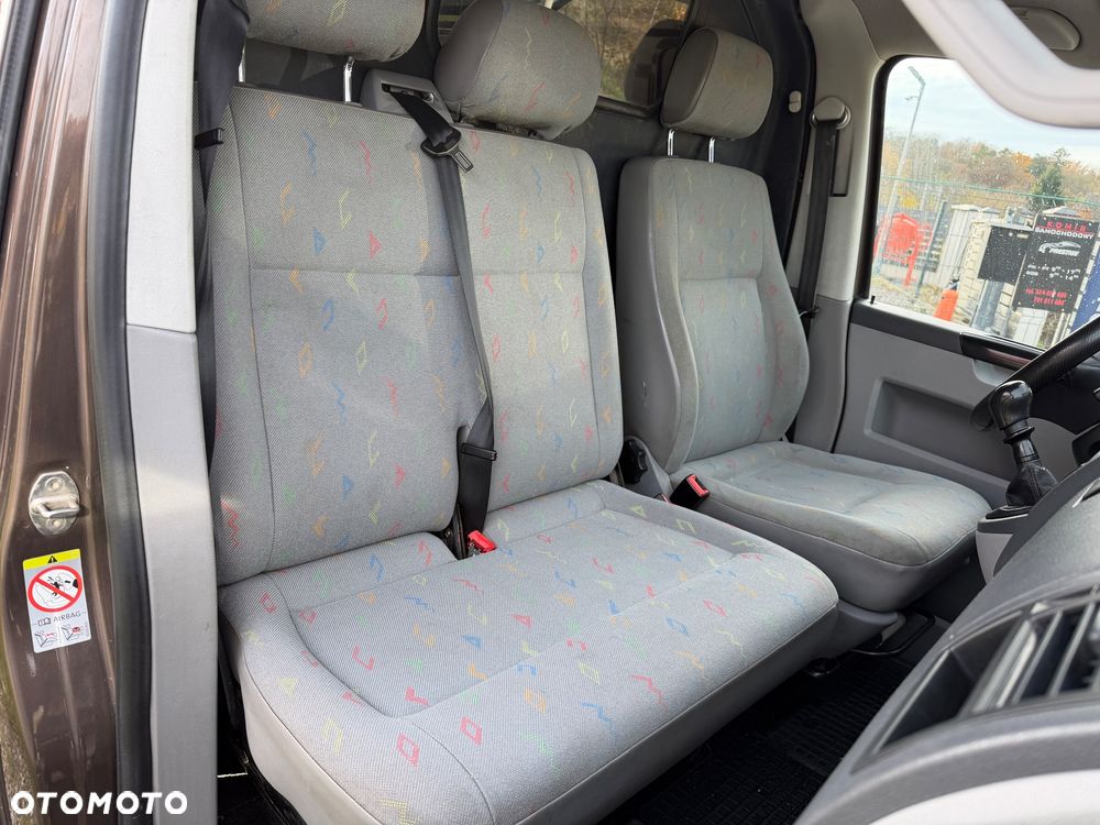 Volkswagen Transporter Caravelle Lang Comfortline - 11