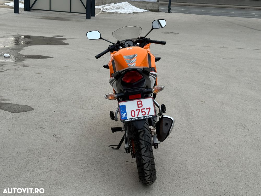 Honda CBR 125R - 6