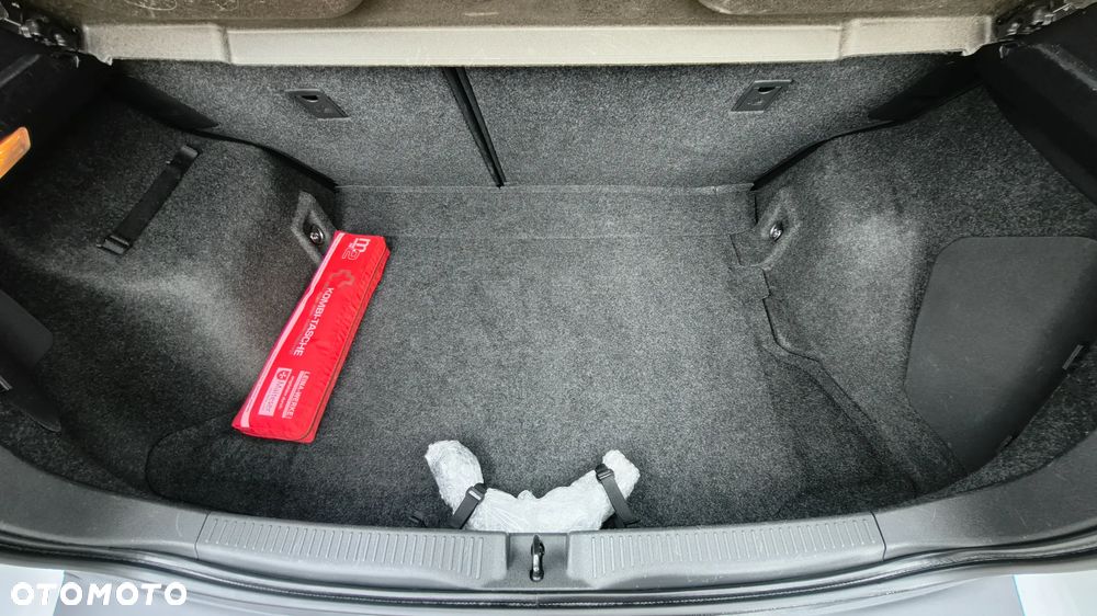 Toyota Auris - 33