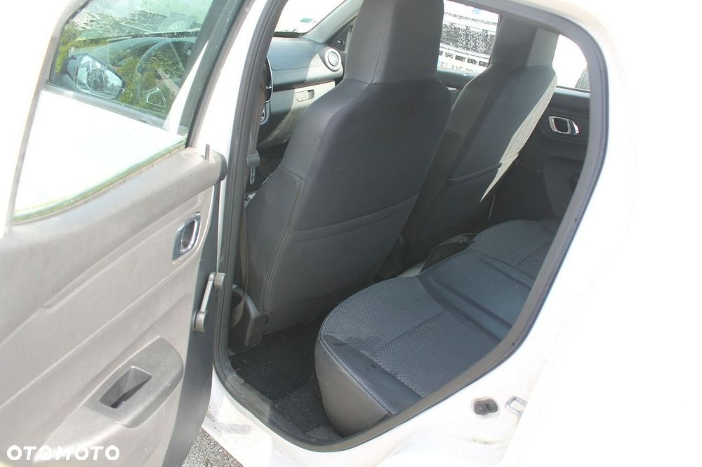 Dacia Spring - 5