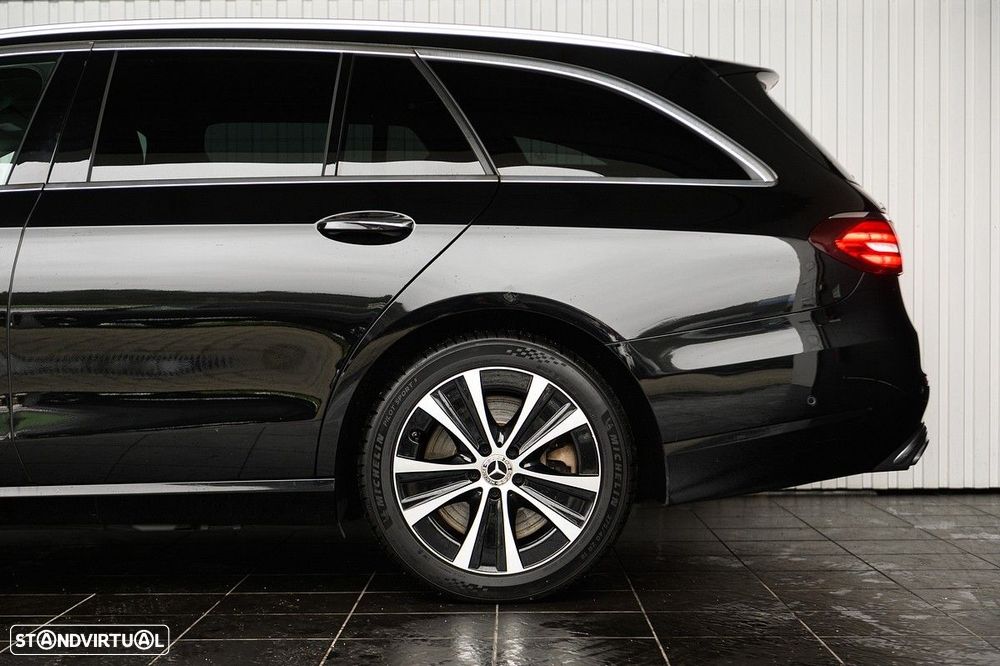 Mercedes-Benz E 300 de Avantgarde - 14