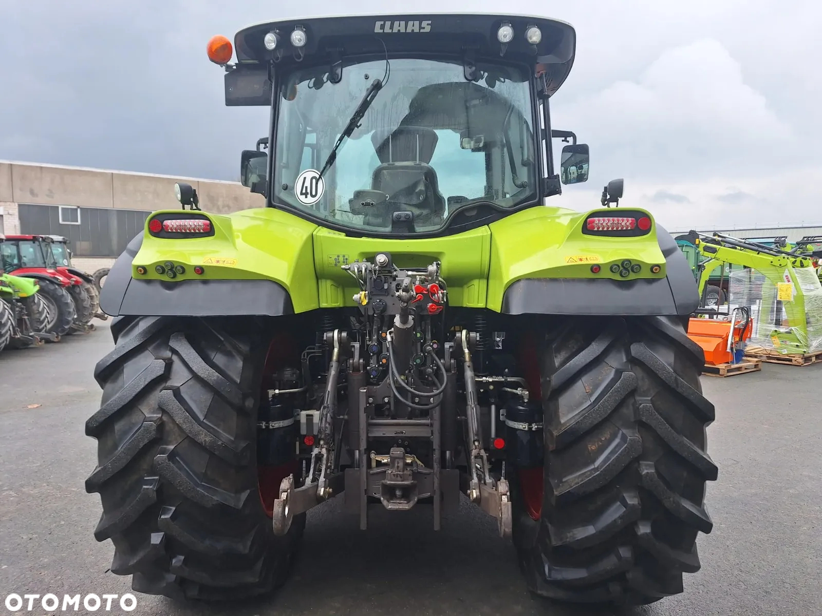 Claas ARION 620 CEBIS Hexashift - 8