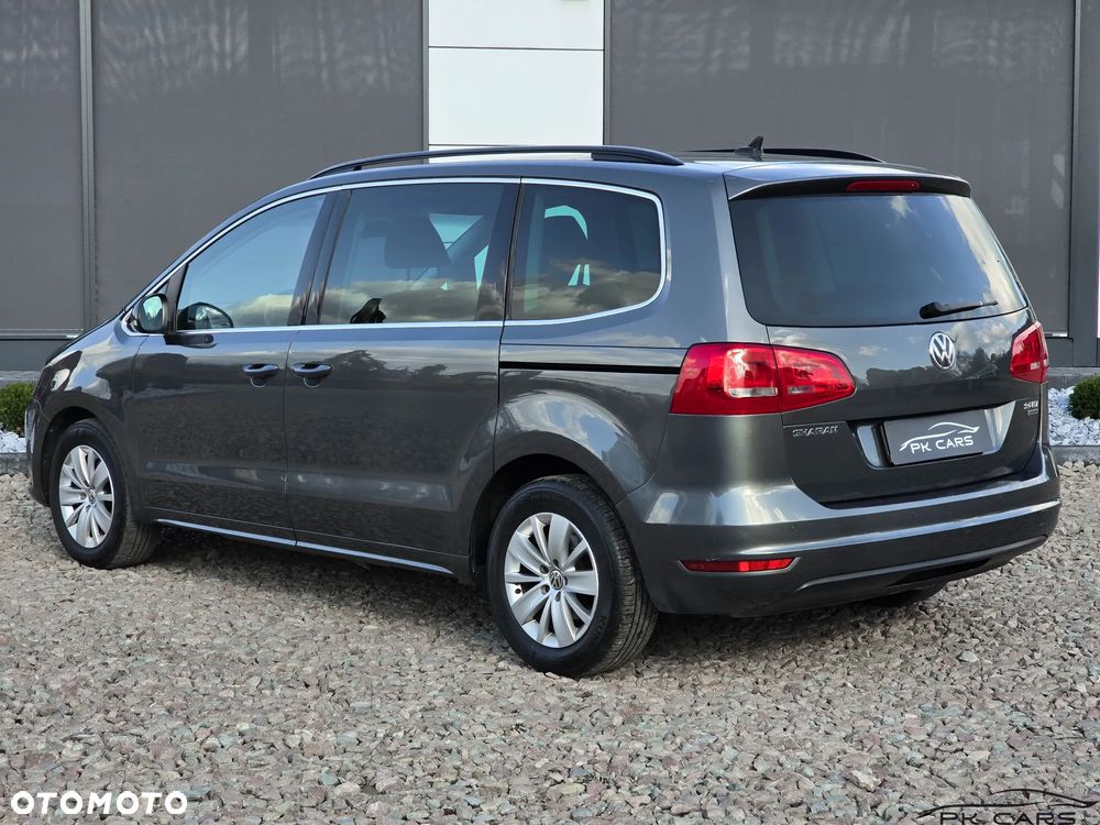 Volkswagen Sharan 2.0 TDI 4MOTION BlueMotion Technology Highline - 22