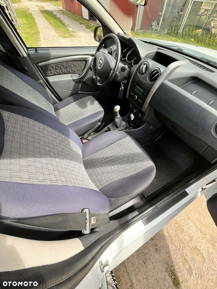 Dacia Duster 1.6 - 13