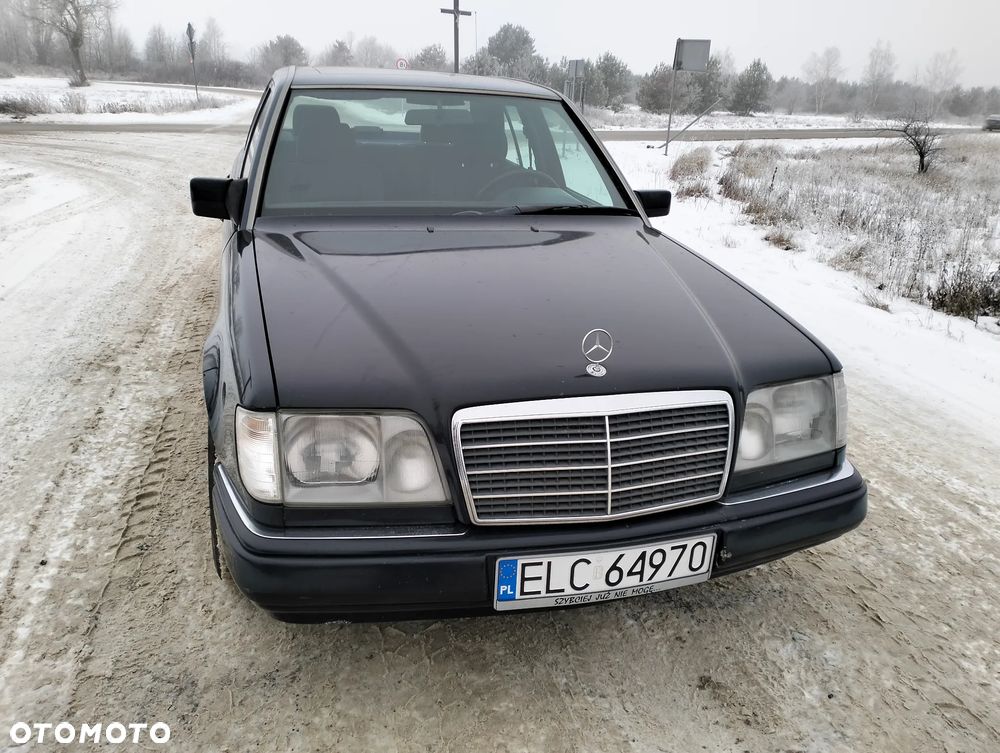 Mercedes-Benz Klasa E 200 T - 13