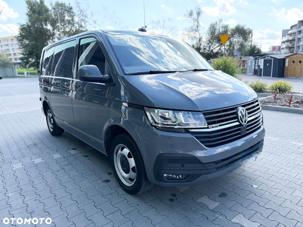 Volkswagen Transporter T6.1 150 km 29 tyś km automat hak - 17