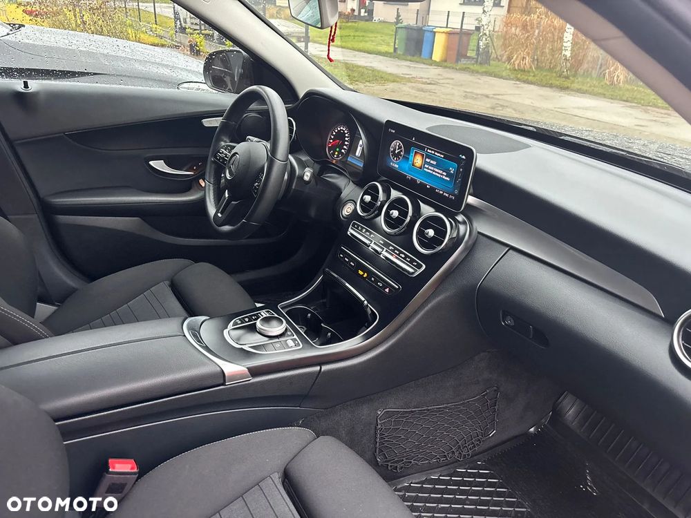 Mercedes-Benz Klasa C - 16