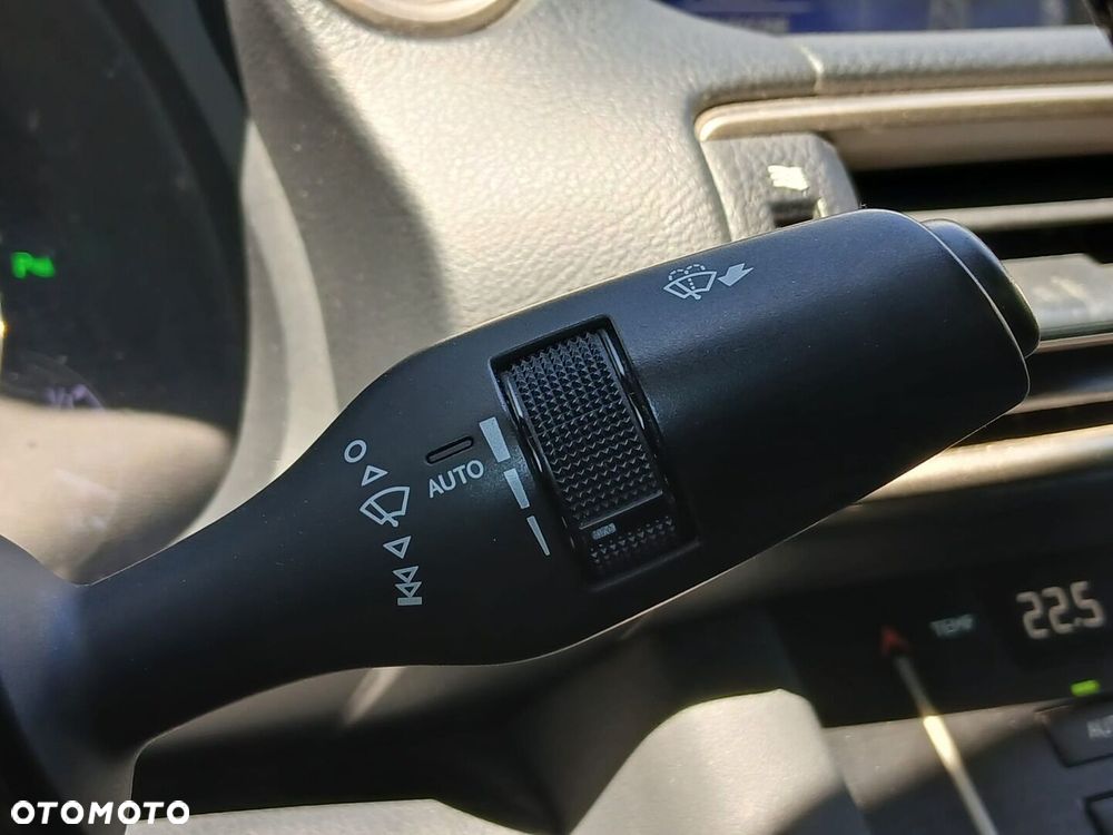 Lexus IS 200t Elegance - 32