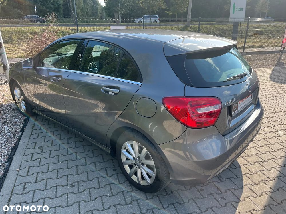 Mercedes-Benz Klasa A 180 Activity Edition - 9