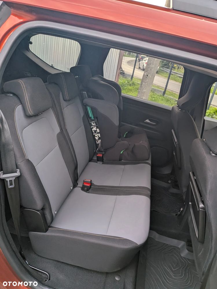 Dacia Jogger 1.0 TCe Extreme 7os - 21