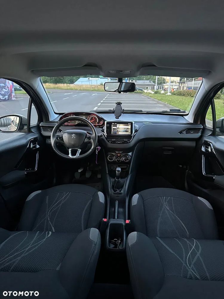 Peugeot 208 1.2 PureTech Active - 26