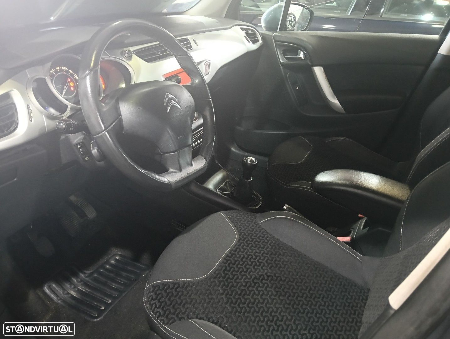 Citroën C3 1.1 Airdream Seduction - 8