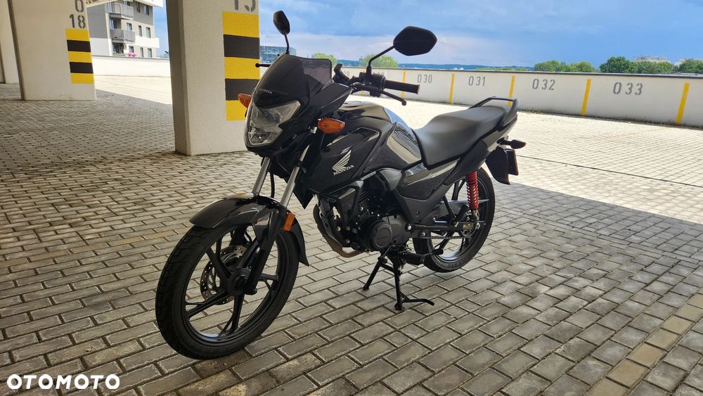 Honda CBF - 2