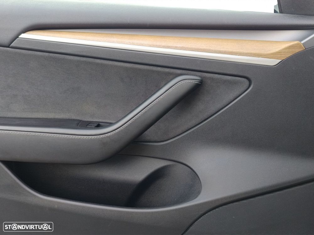 Tesla Model 3 Long Range Tração Integral Premium - 23
