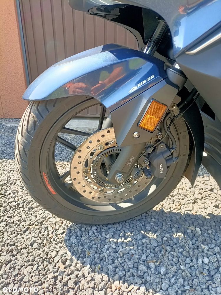 Honda NSS - 13
