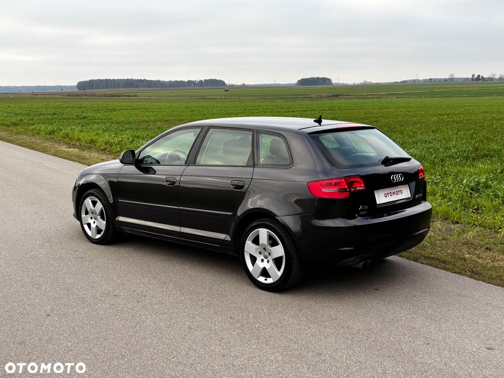 Audi A3 Sportback 2.0 TDI DSG Ambition - 14