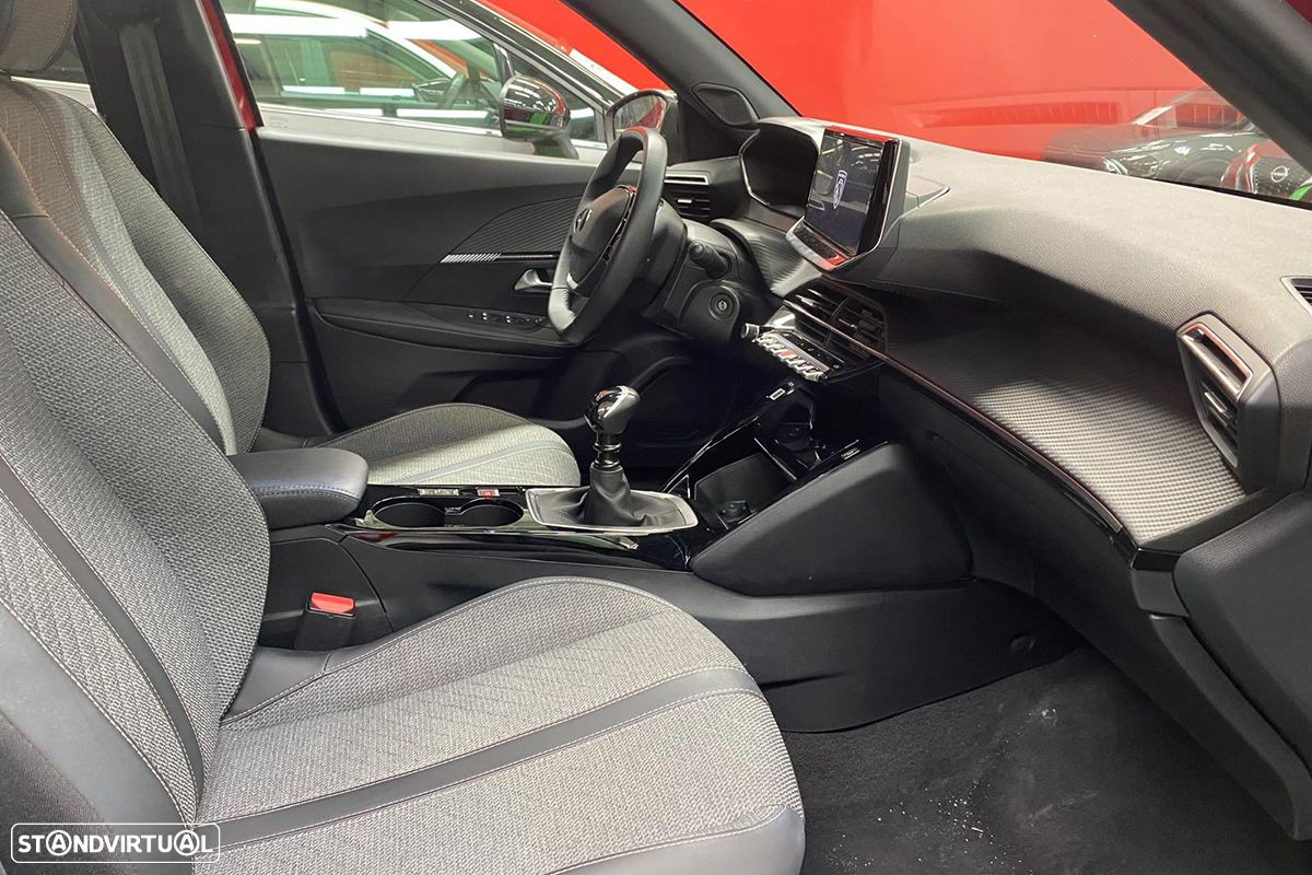 Peugeot 2008 1.2 PureTech Allure - 10