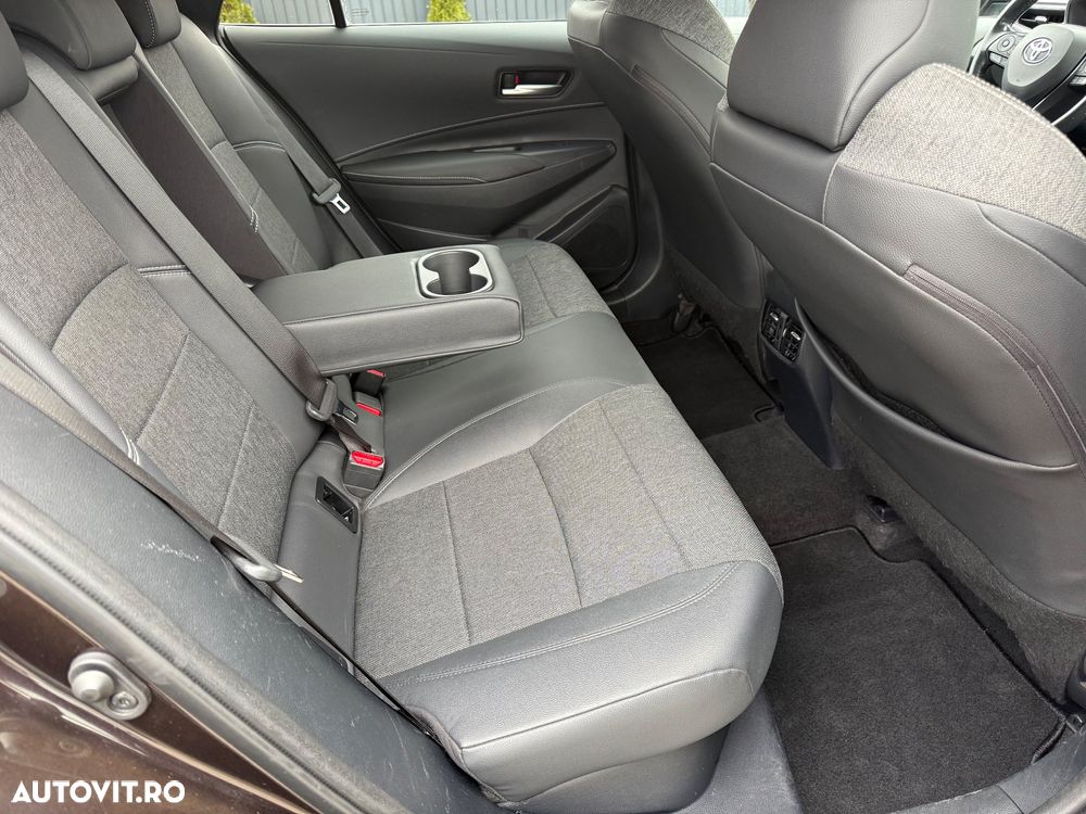 Toyota Corolla 1.8 HSD Exclusive interior Gri - 20