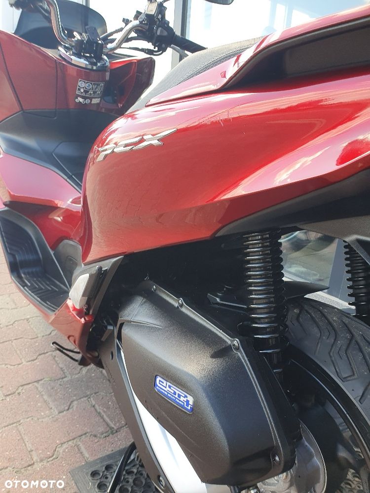 Honda PCX - 12