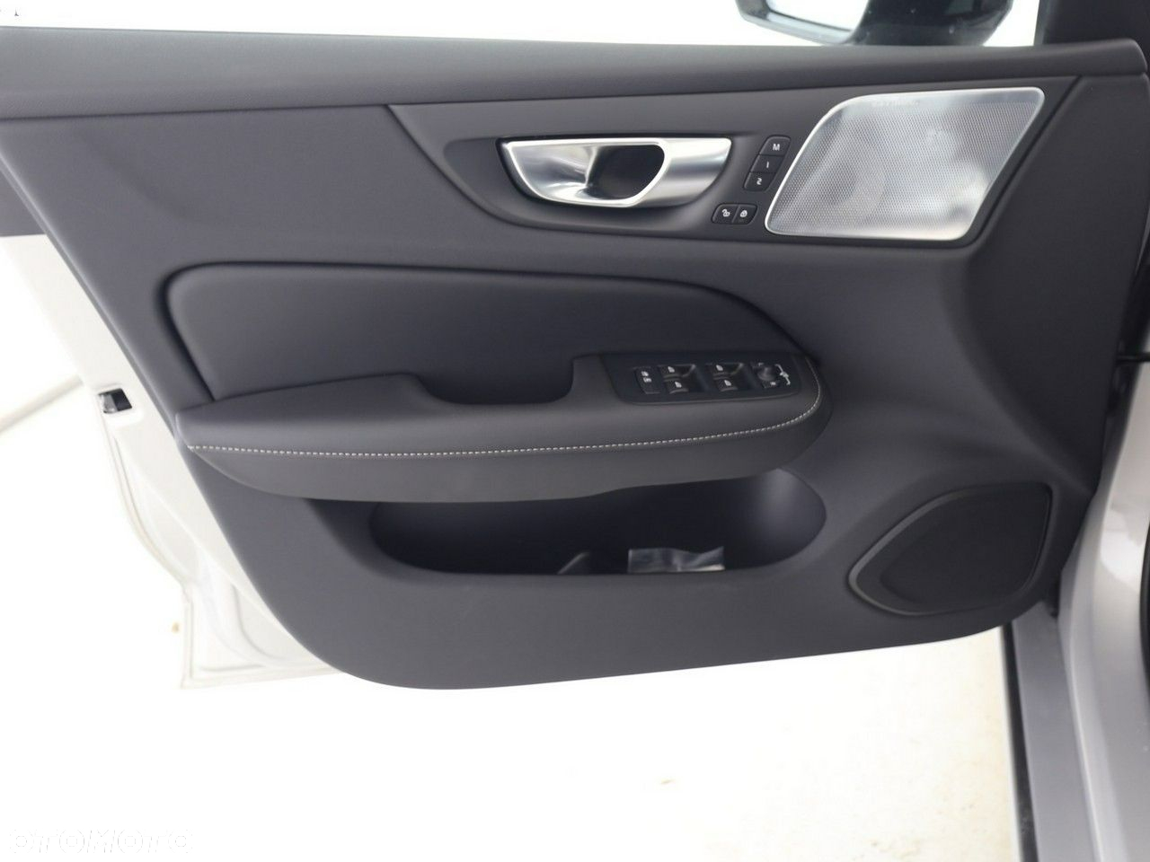 Volvo S60 B5 B AWD Ultimate Dark - 10
