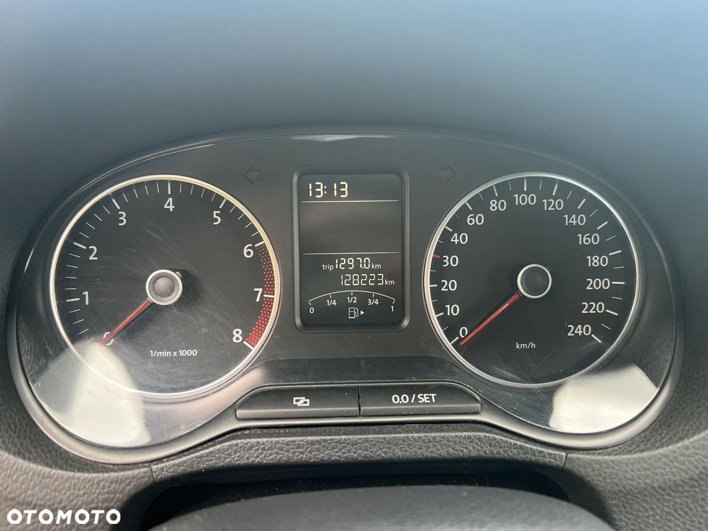 Volkswagen Polo 1.2 MATCH - 8