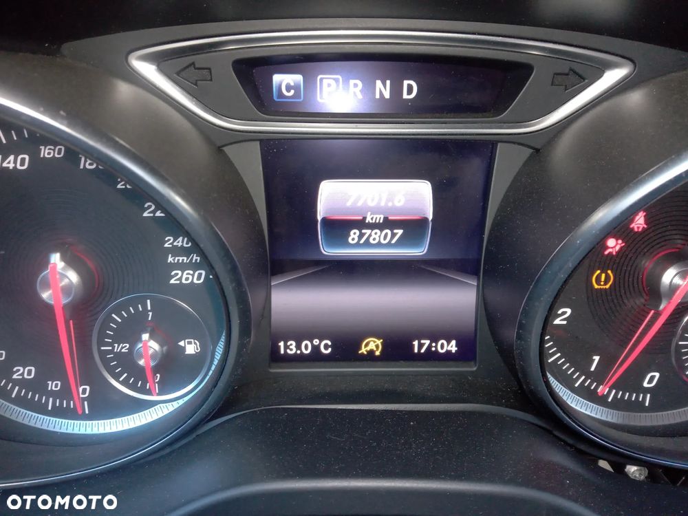 Mercedes-Benz CLA 200 7G-DCT Urban - 8