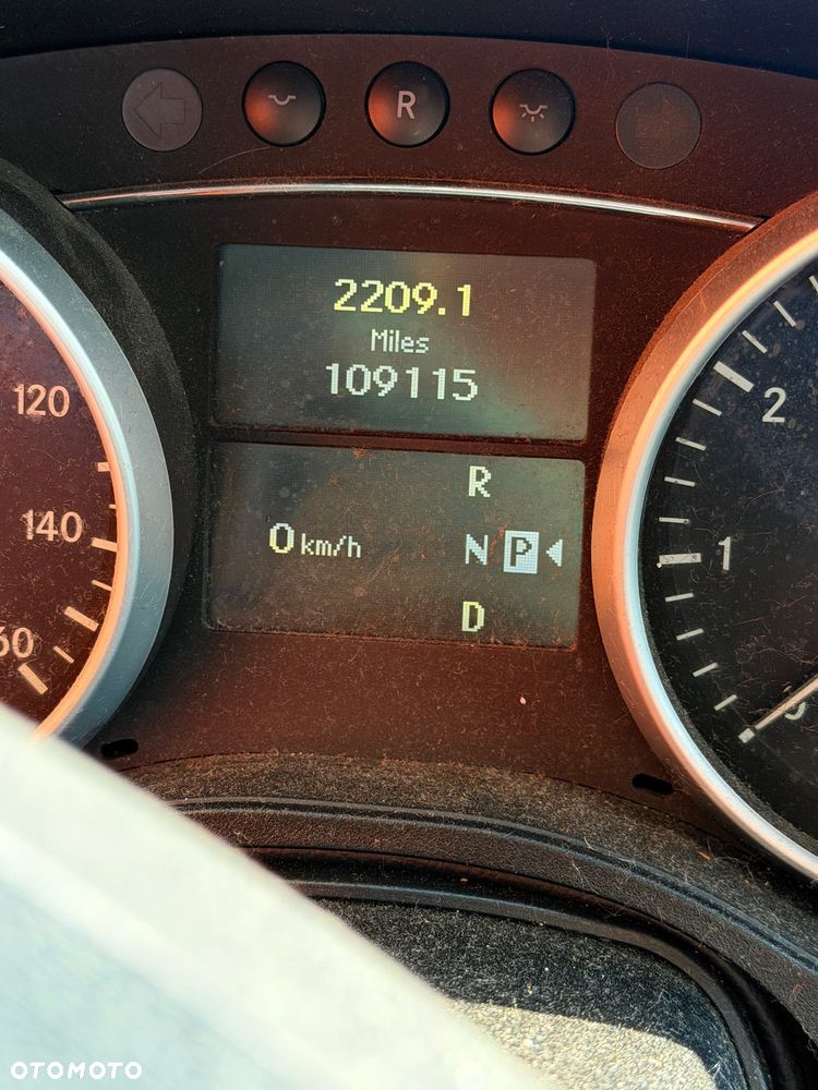Mercedes-Benz ML 350 4-Matic - 8