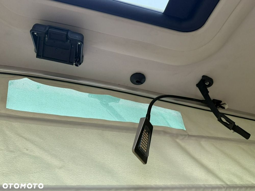 Mercedes-Benz Klasa V 250 d lang 9G-TRONIC - 28