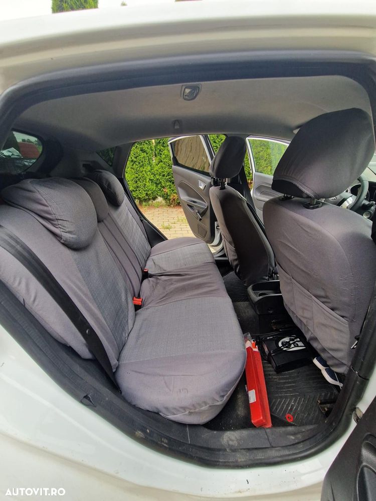 Ford Fiesta - 15