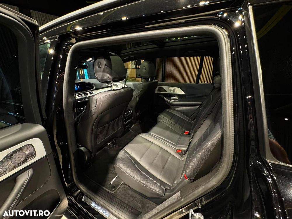 Mercedes-Benz GLS - 27