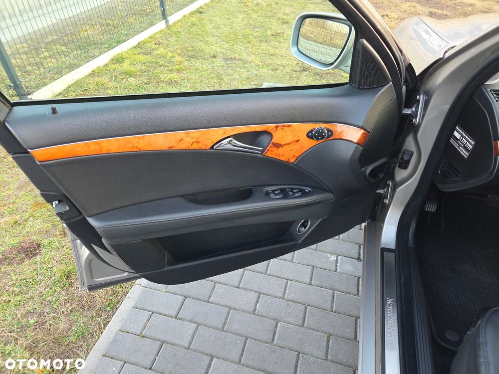 Mercedes-Benz Klasa E - 14