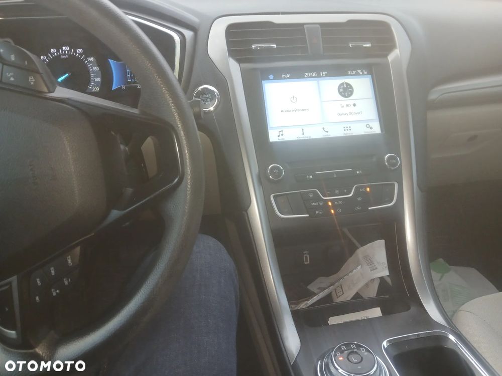 Ford Fusion - 9