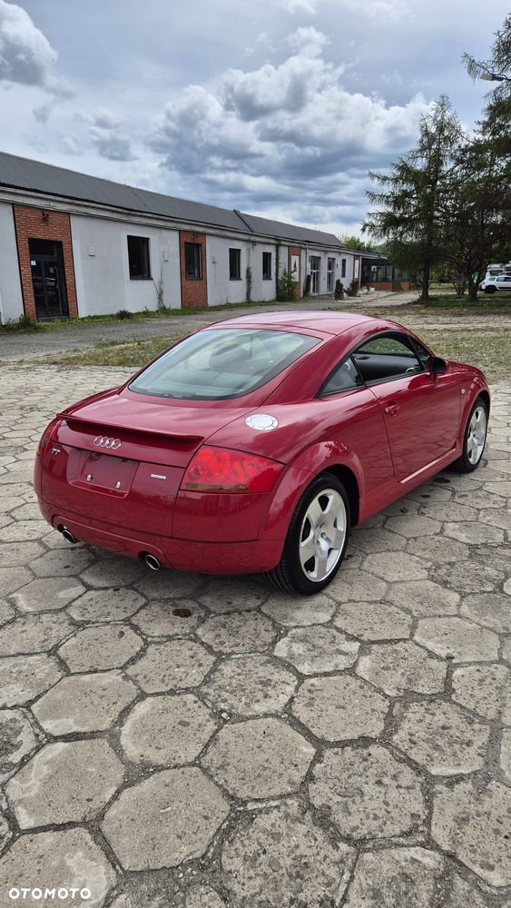 Audi TT Coupé 1.8T Quattro - 10