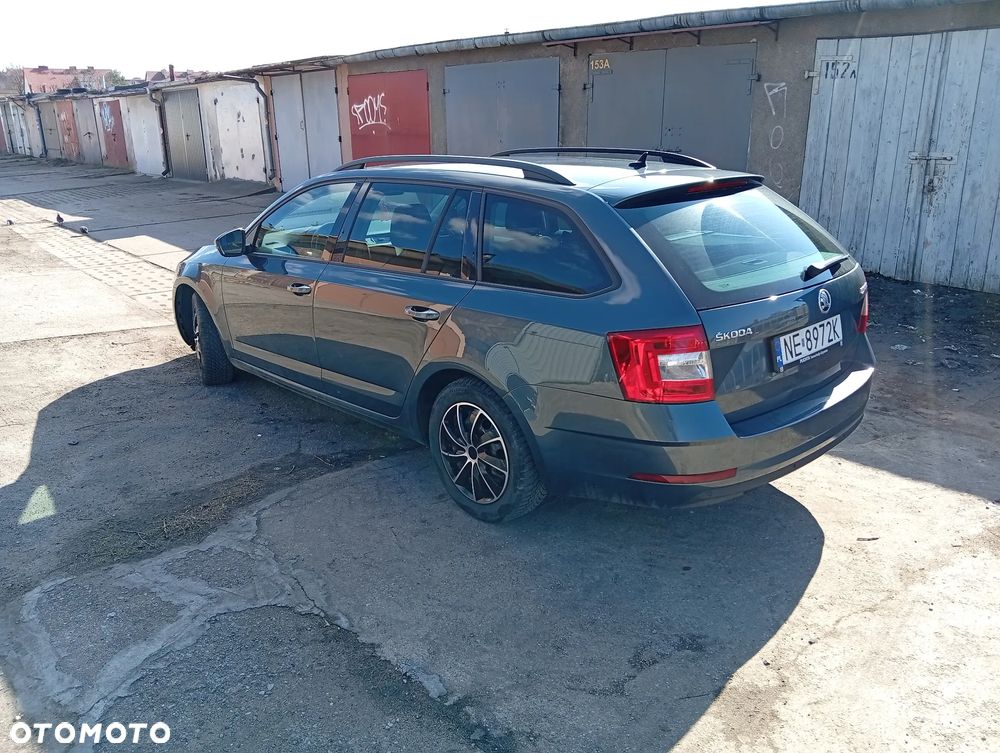 Skoda Octavia 1.6 TDI SCR Ambition - 4