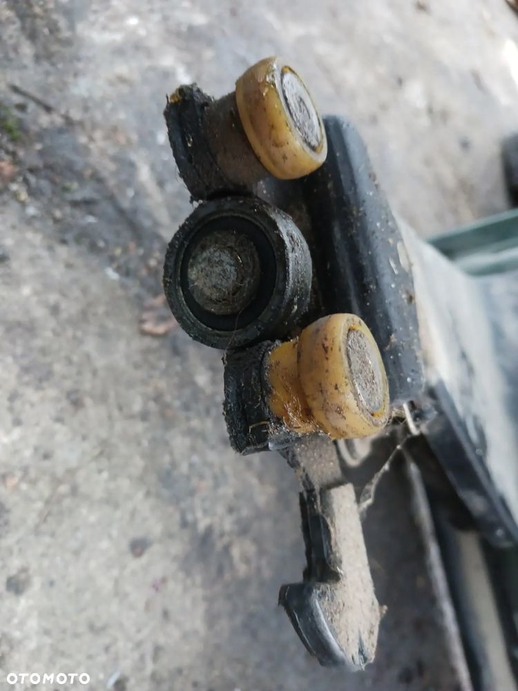 Rolki zawiasy prowadnice zawias DRZWI PRZESUWNYCH PEUGEOT 807 CITROEN C8 prawe lewe rozsuwane Rolka prowadnica - 4