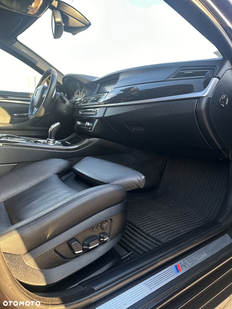 BMW Seria 5 535d xDrive - 15