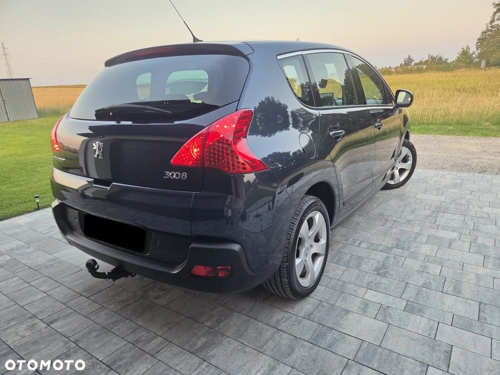 Peugeot 3008 HDi 115 Allure - 3