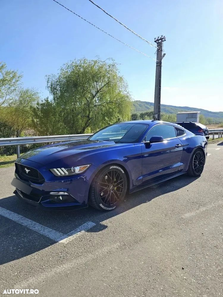 Ford Mustang - 10